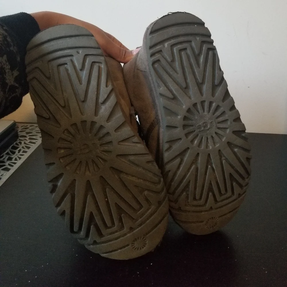 UGG 3236 Men's Neumel Boot - Gray, US 6
